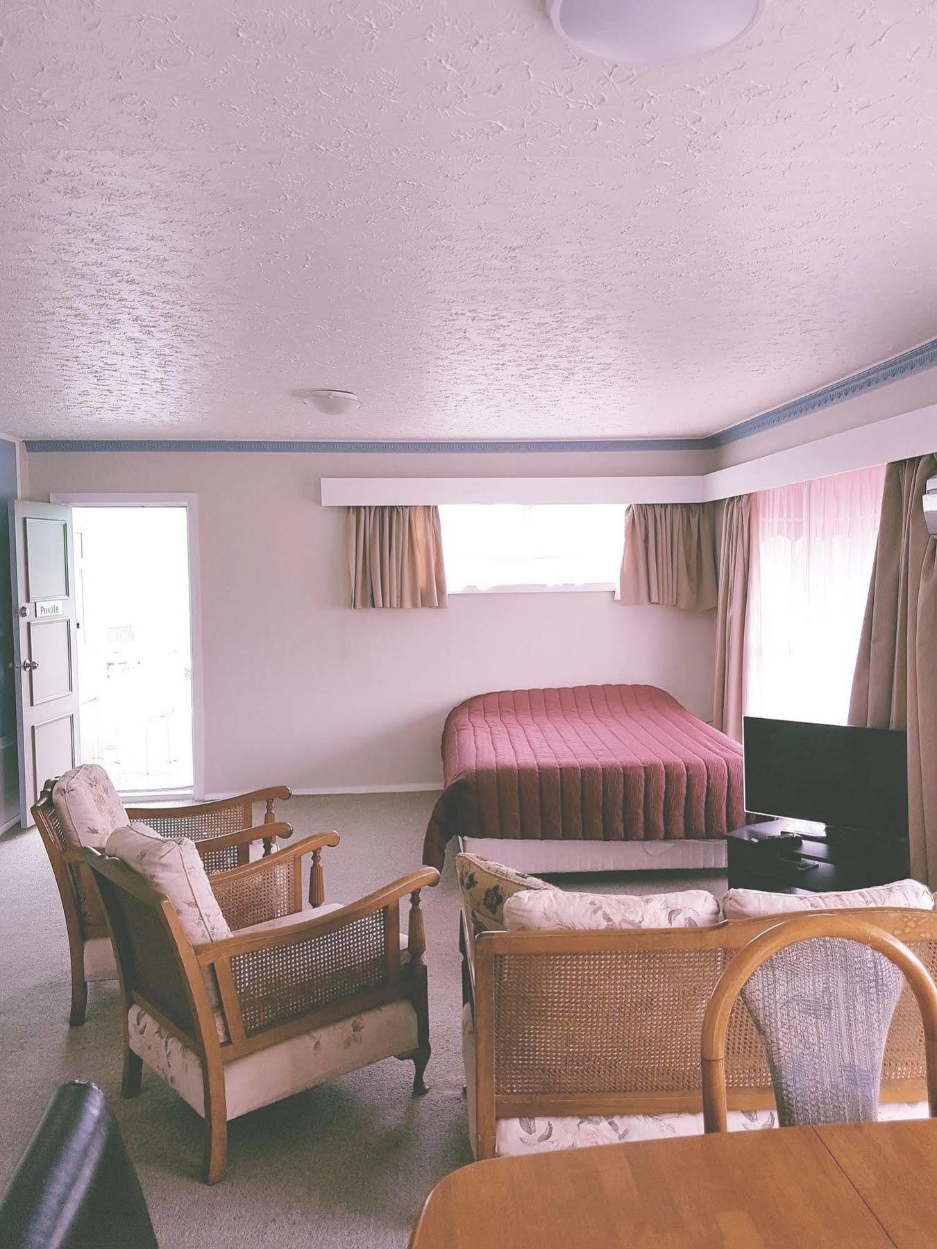 City Worcester Motel Крайстчърч Екстериор снимка