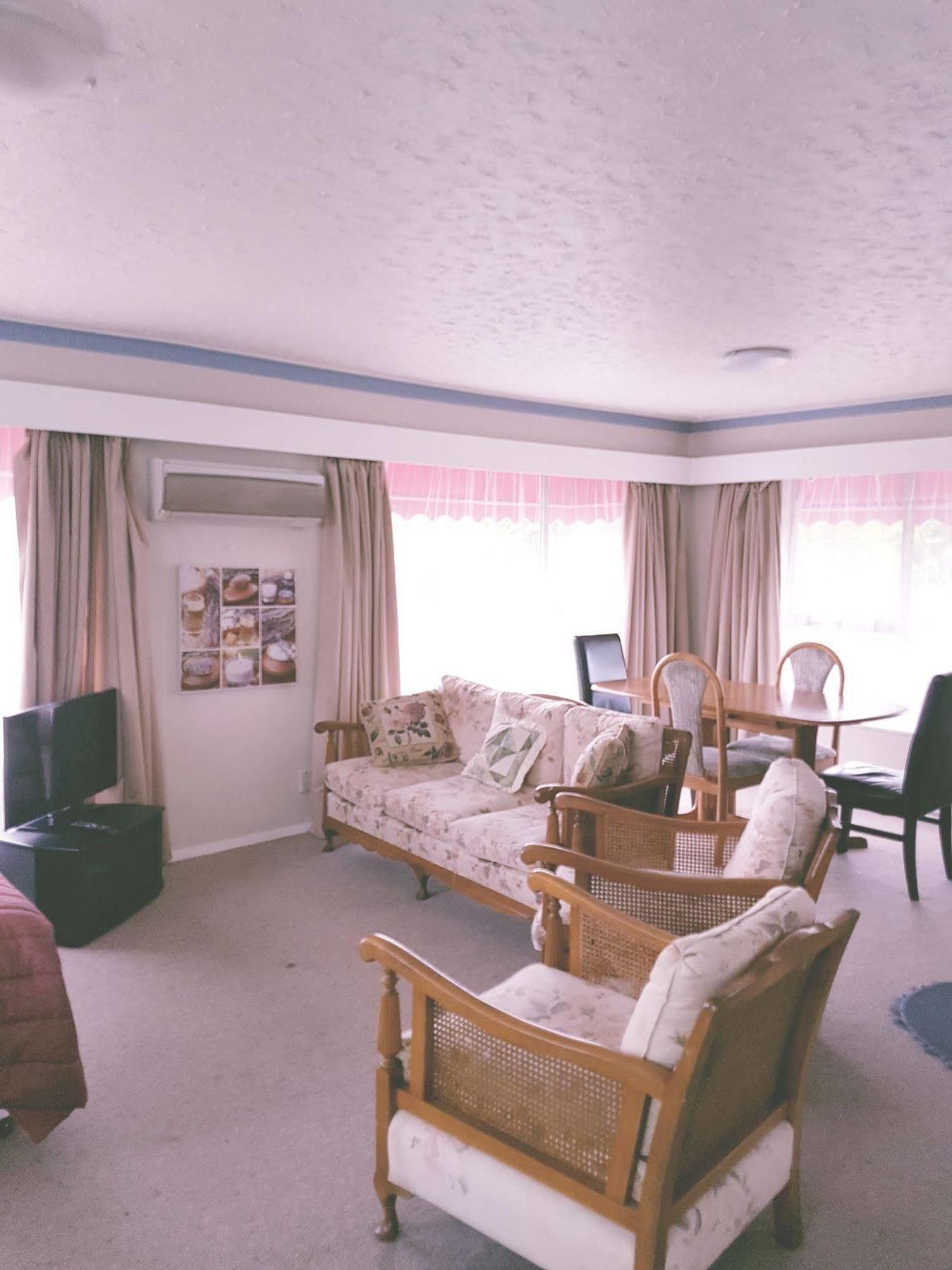 City Worcester Motel Крайстчърч Екстериор снимка