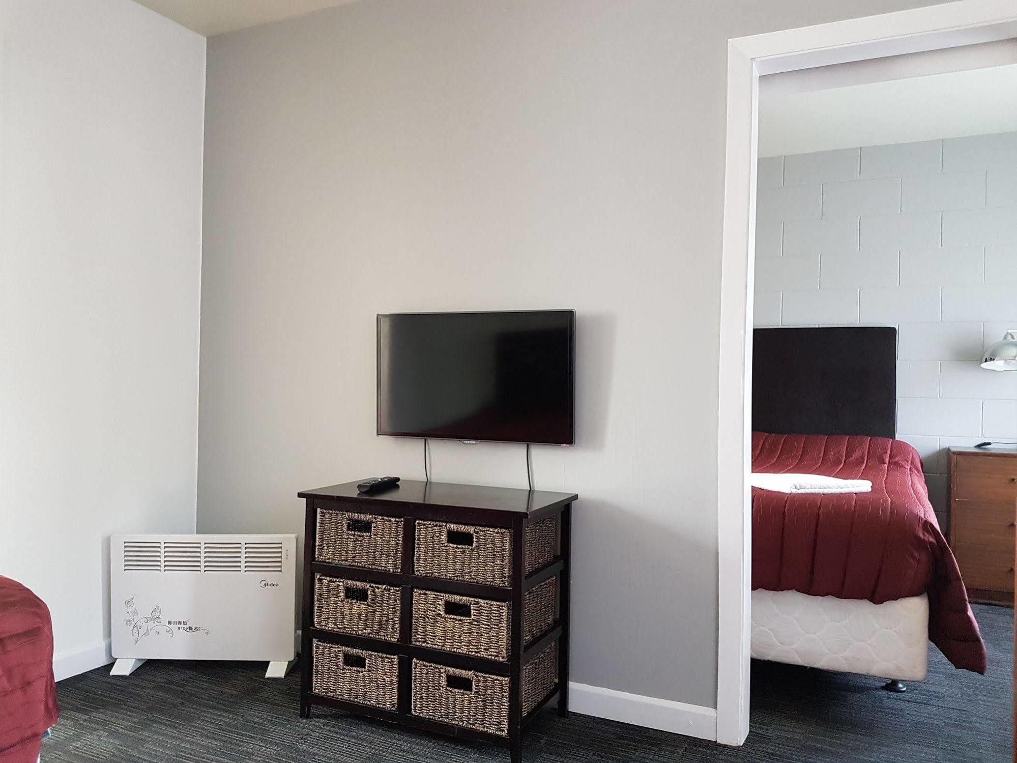 City Worcester Motel Крайстчърч Екстериор снимка